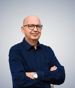 Klaus Hajszan, Biotechnologe und GxP-Experte mit über 15 Jahren Erfahrung im Qualitätsmanagement von Pharma- und Biotech-Unternehmen